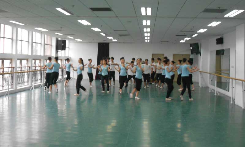 河北保定市河北大学艺术学院舞蹈香蕉视频污版免费下载 河北保定市河北大学艺术学院舞蹈香蕉视频污版免费下载